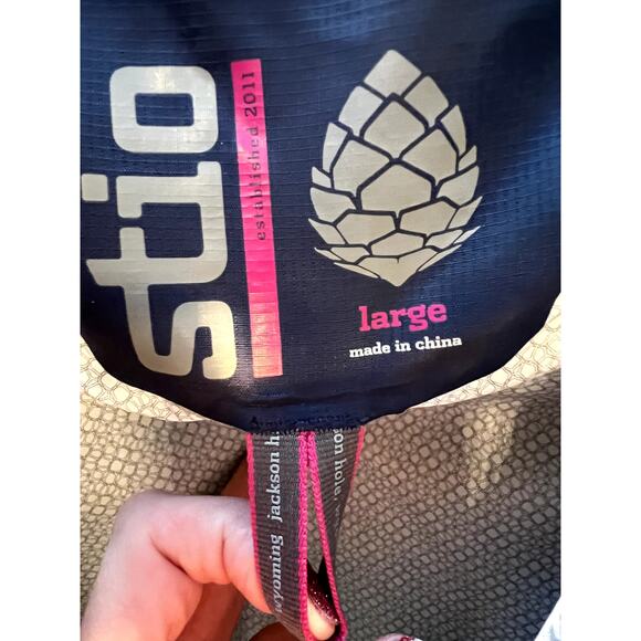 Stio Women's Hooded Rain Waterproof Shell Jacket NWOT Large - Picture 5 of 6